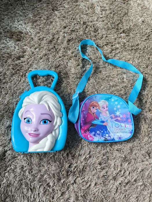 Świetny zestaw torebka na pasku i walizeczka kuferek