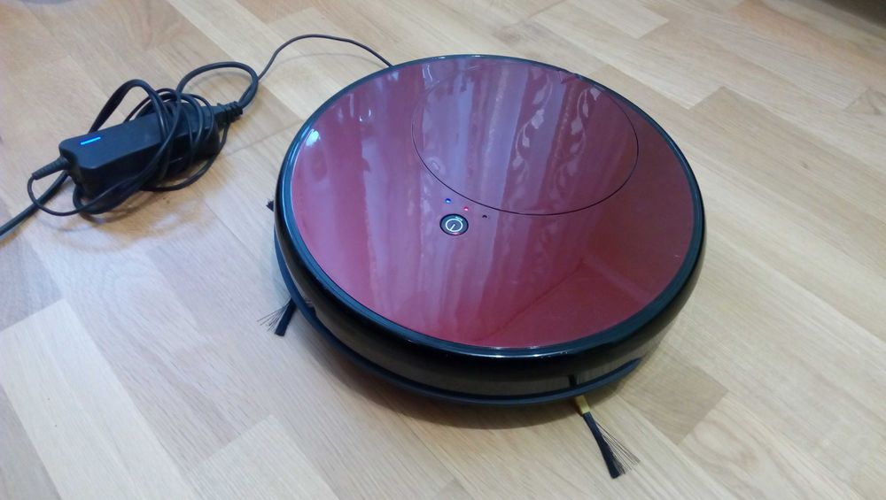 Робот-пылесос, моющий.