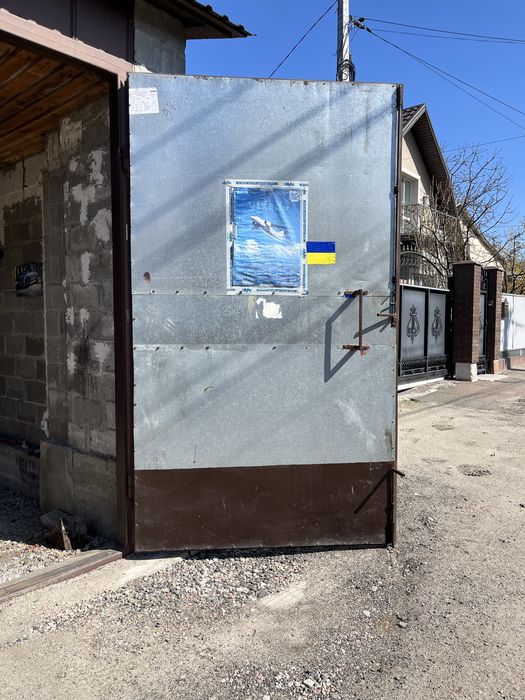 Продаю гаражні ворота з рамою утеплені