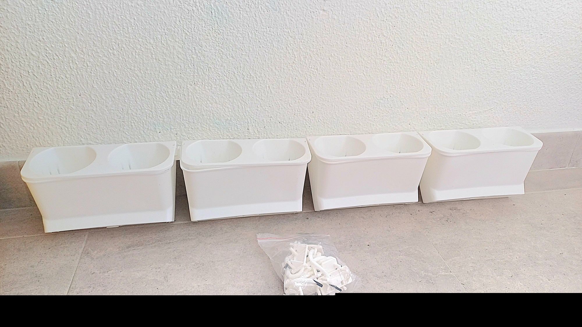 Conjunto de 8 vasos de parede