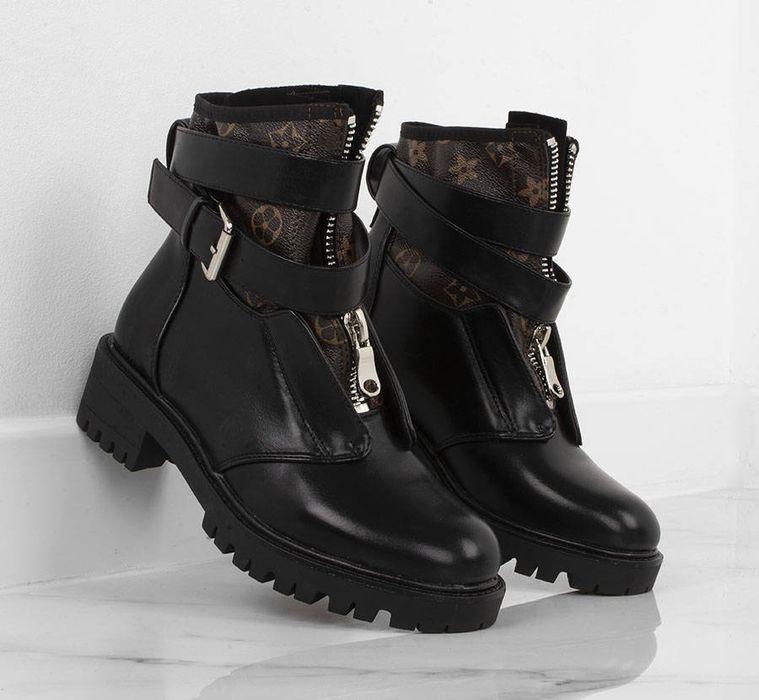 Czarne botki z brązową wstawką LV eko skóra 39