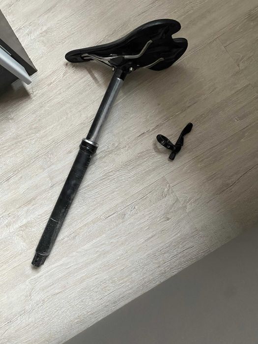 Sztyca regulowana z siodełkiem GIANT 30,9