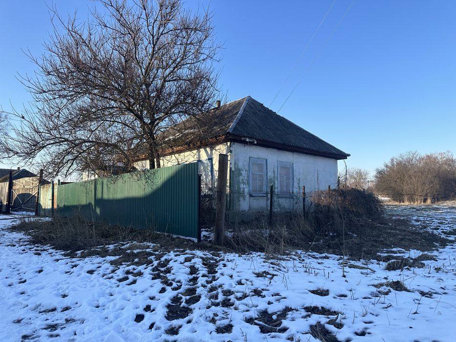 Без %%% Продаж будинку з землею в центрі с. Семиполки