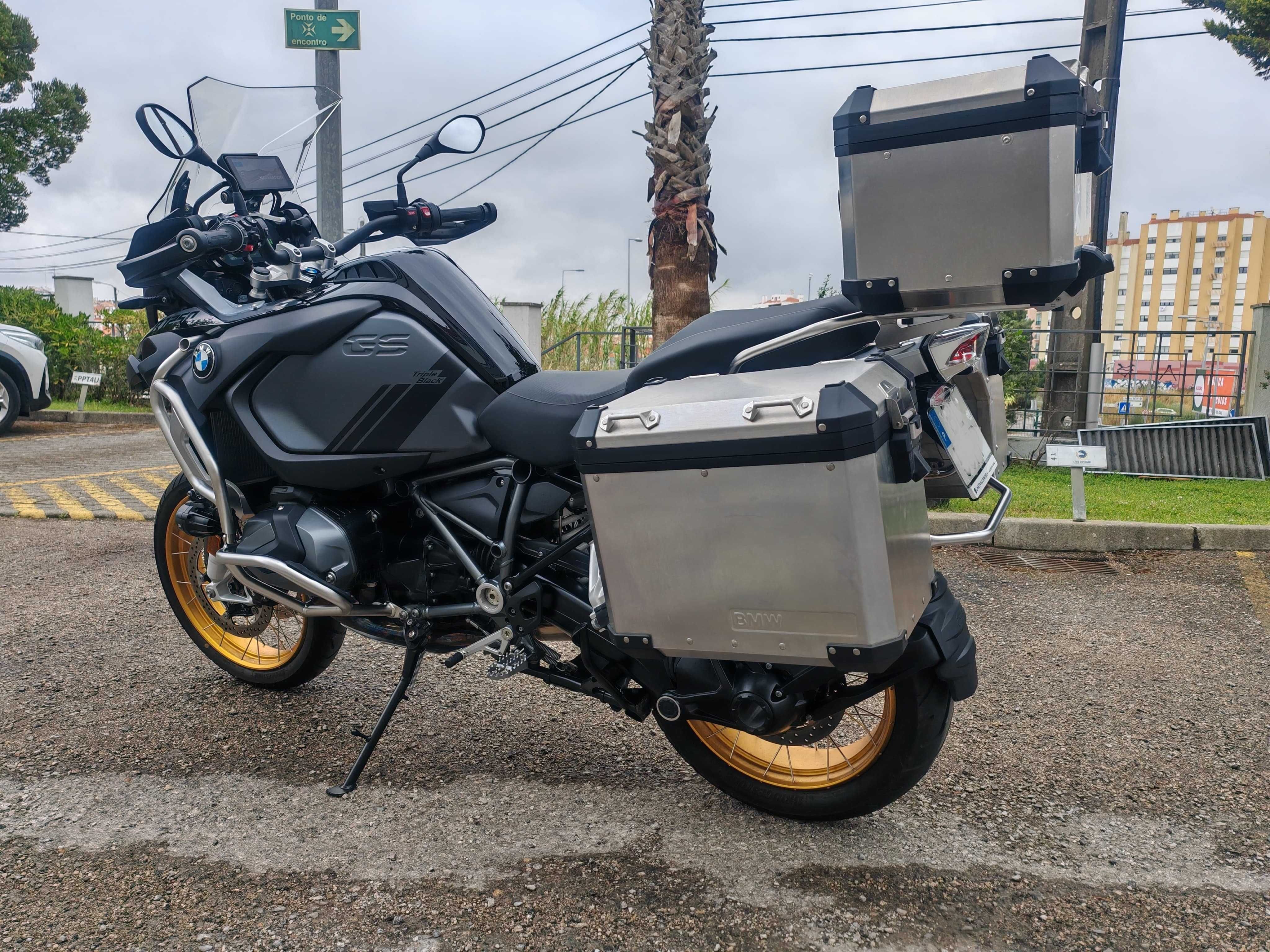 BMW R1250 GS Adventure com 2400km e factura c/IVA-oportunidade única!