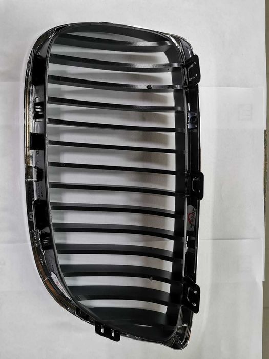 Grelha BMW serie 3 E90, E92 e E93 - NOVA