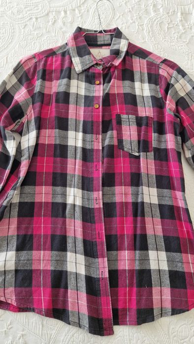 Camisa Xadrez flanela, botões dourados, tamanho S