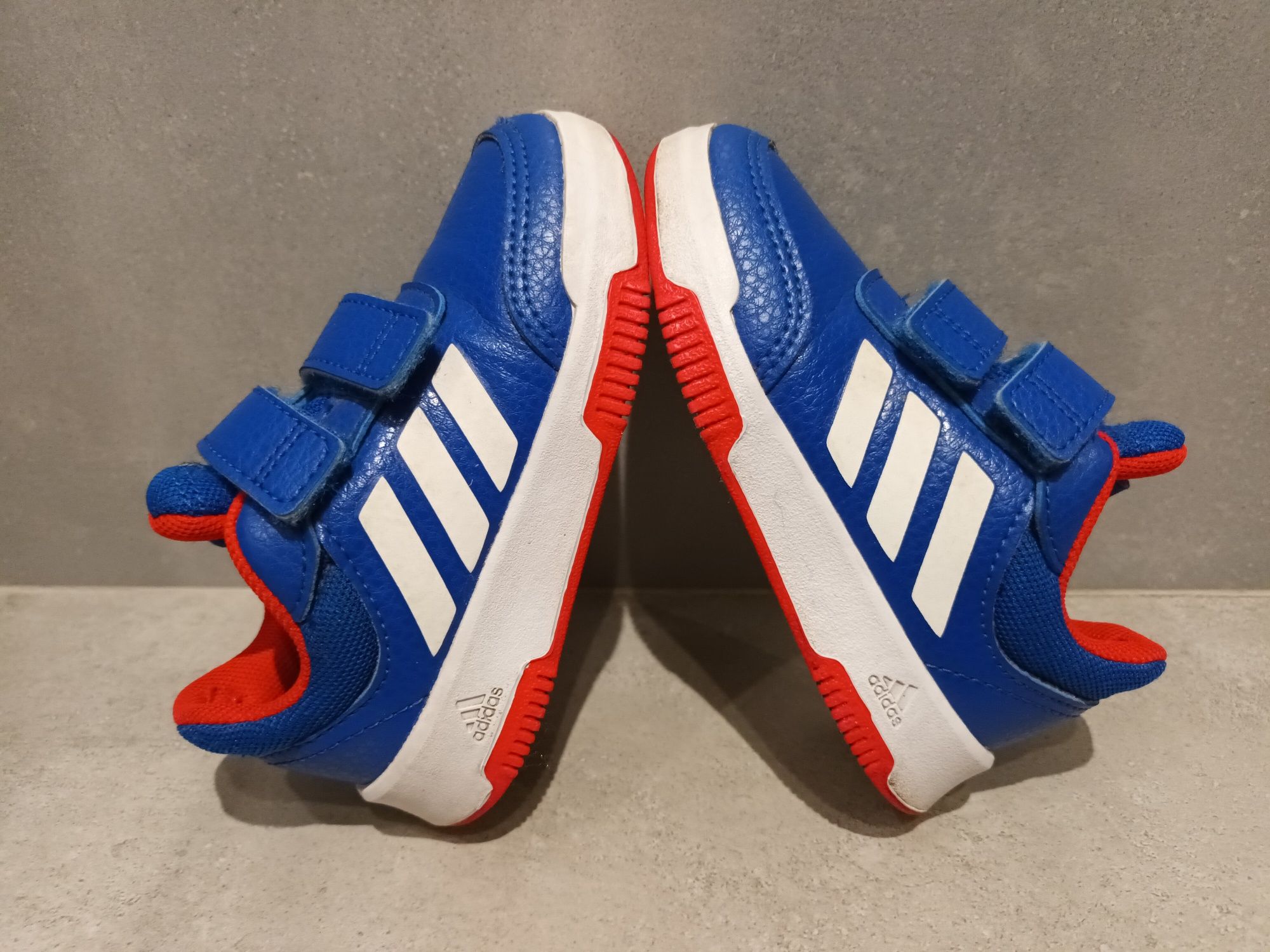 Buty sportowe Adidas rozm. 23