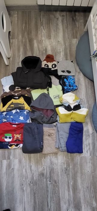 Zestaw jesienny zimowy dla chłopca rozmiar 92/98 kurtka bluzy spodnie