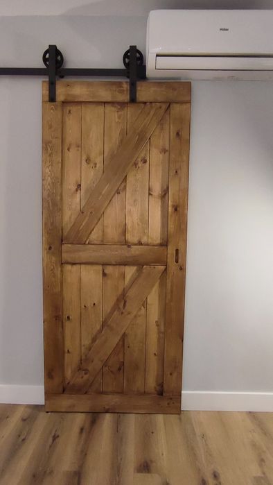 Porta rustica de correr ou abertura normal