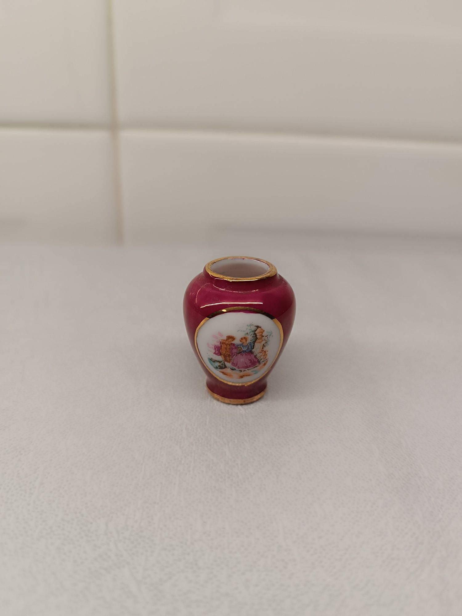 Mini Jarras porcelana Antiga. Artibus. Excelente estado