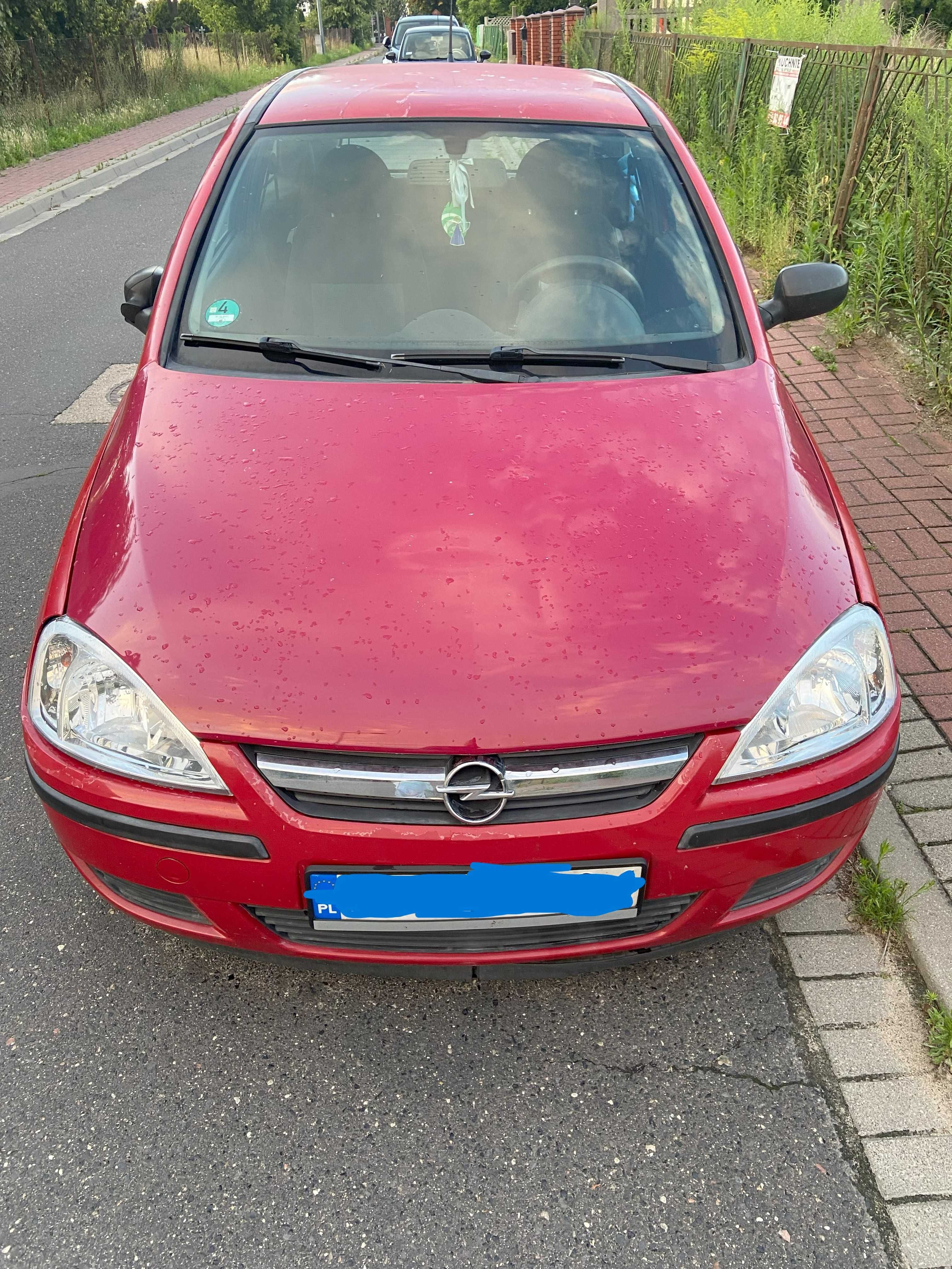Opel Corsa C 2004 - na części