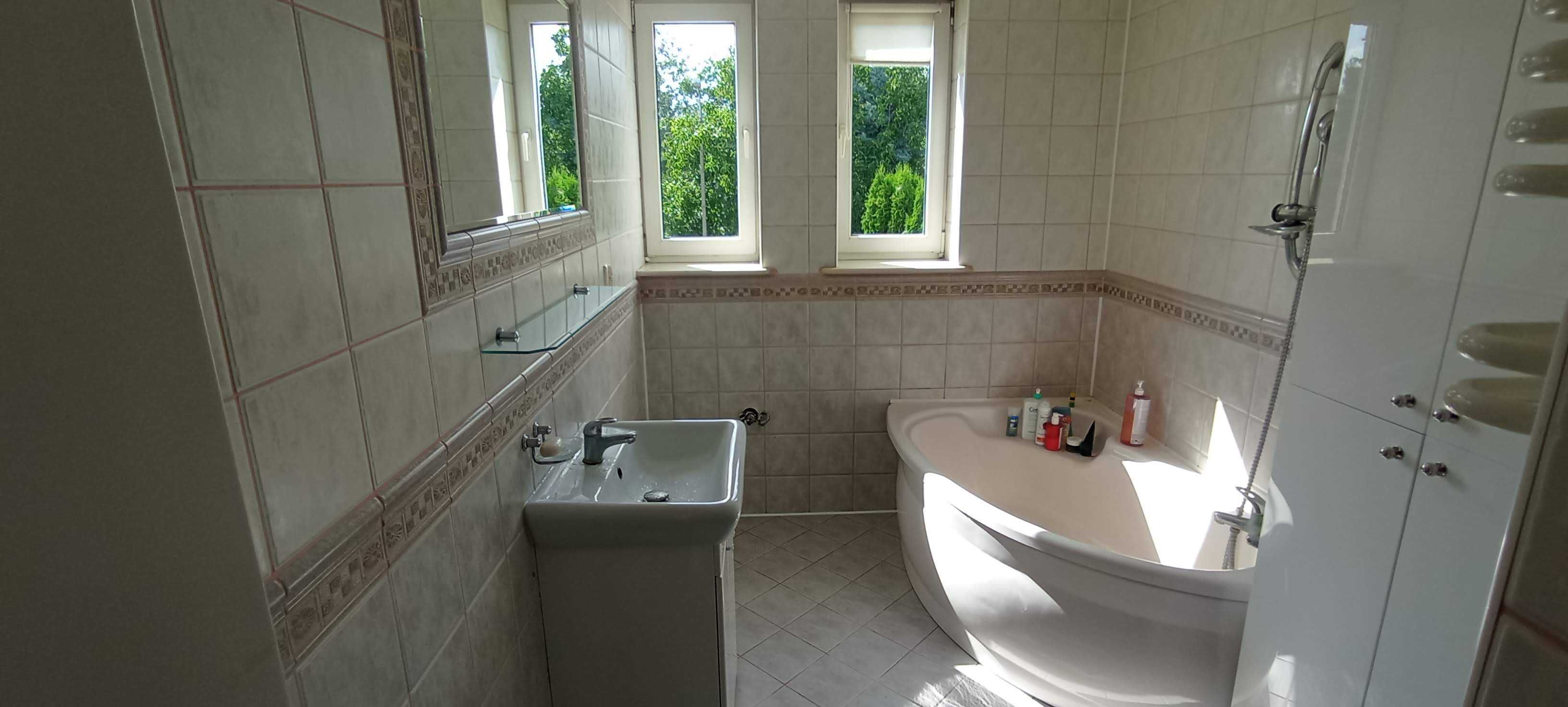 Malichy, 48m2 + 20m2 piwnicy + garaż + 3min do WKD, bezpośrednio