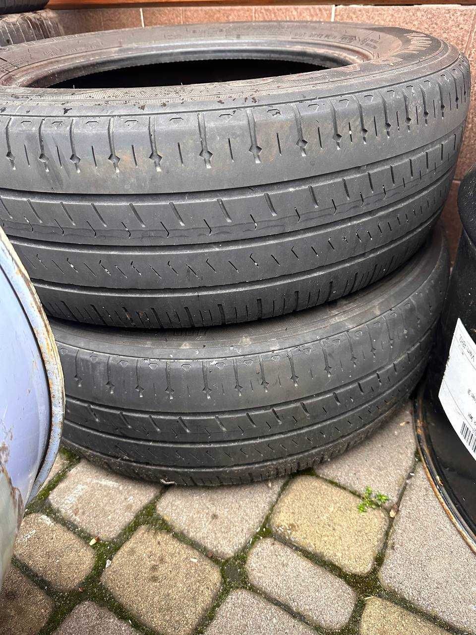 Шина 225/50/R17  легкові 2шт зима Goodyear