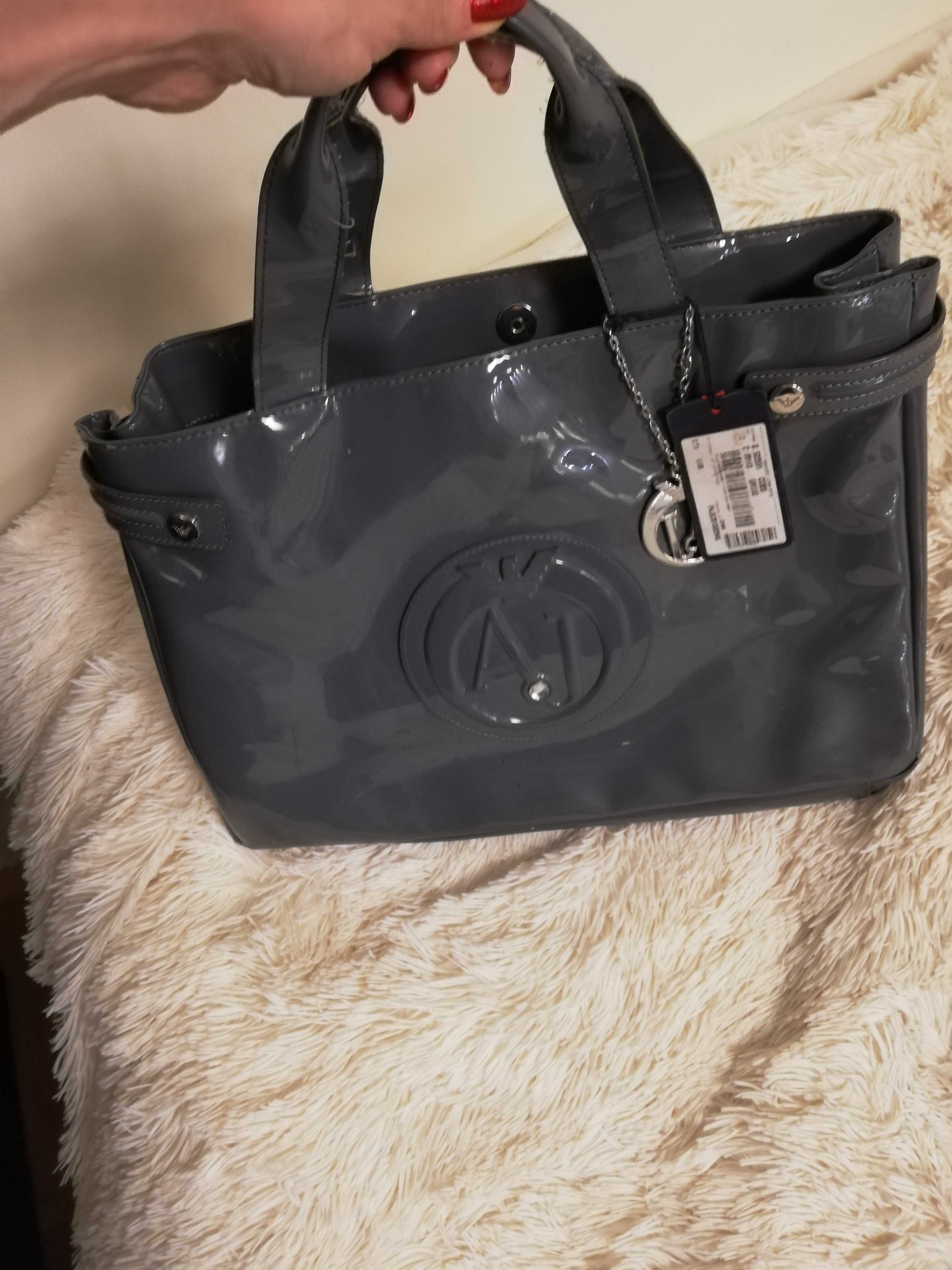 torebka AJ Armani Jeans lakierowana szara