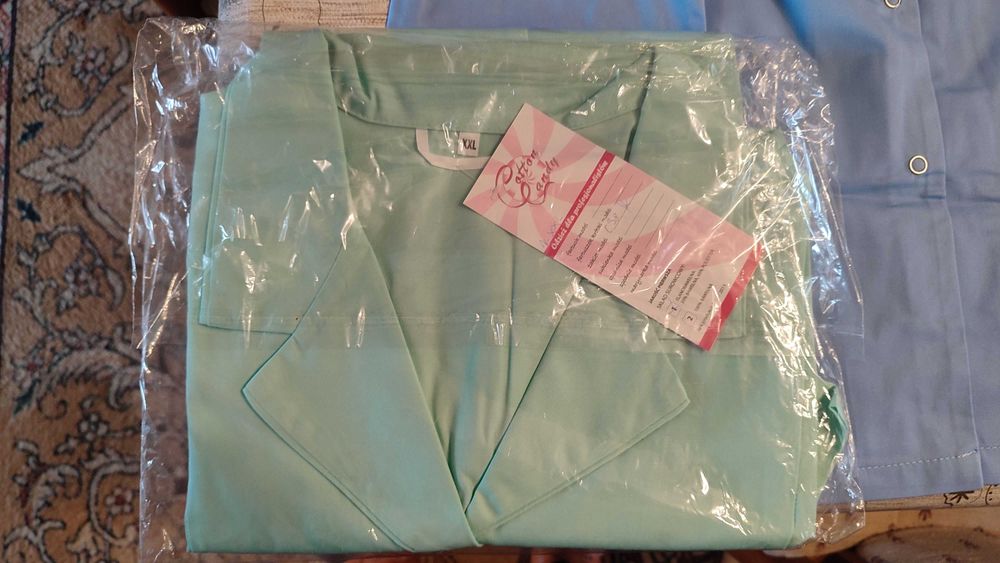 Sprzedam 2 nowe bluzy / żakiety medyczne damskie XXL (cena za całość)