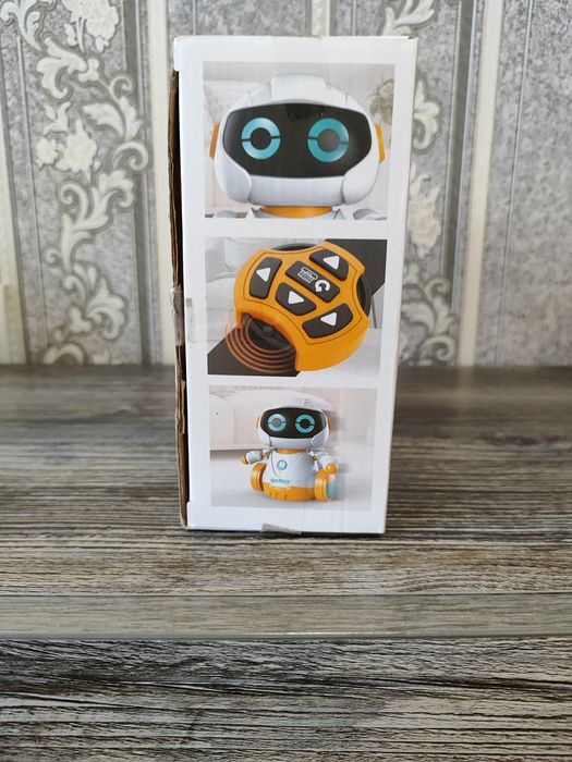 Робот на радіокеруванні Kids Buddy