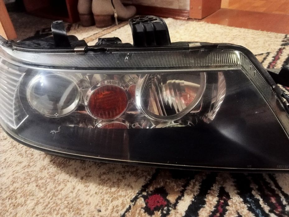 Оригінальні фари Honda Accord 7,