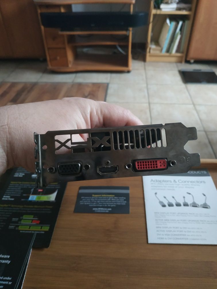 XFX Radeon R7 250 core 1GB GDDR5 karta graficzna