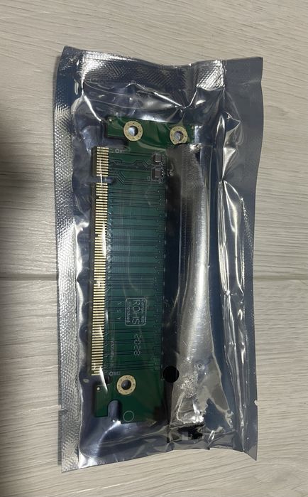 Г-образний перехідник для відеокарти