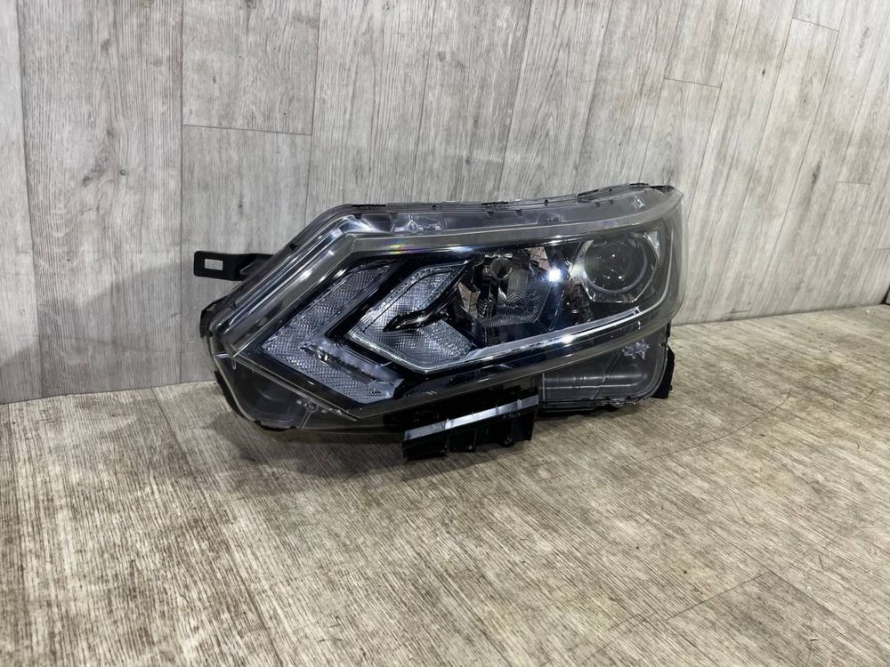 Фара передняя левая Nissan Qashqai 2 J11 ( 2017 - 2021 г. ) 10019009