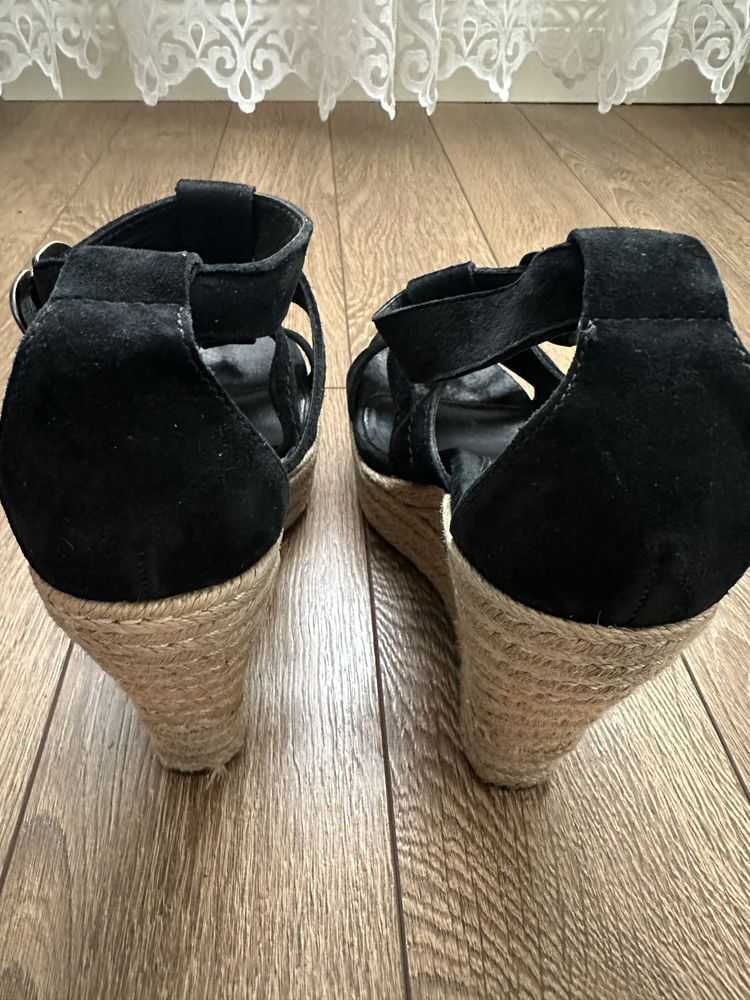 Босоножки UGG, 39р