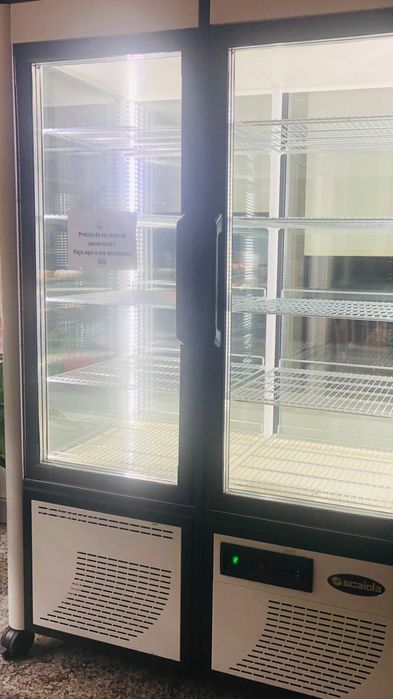 Vitrine de pastelaria refrigerada e iluminação Led
