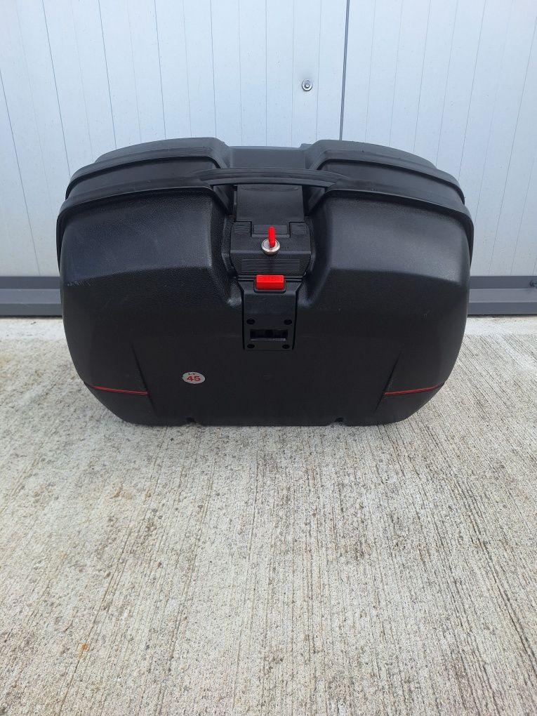 Kufer centralny Givi E45(monokey)+Oparcie dla pasażera+1 kluczyk