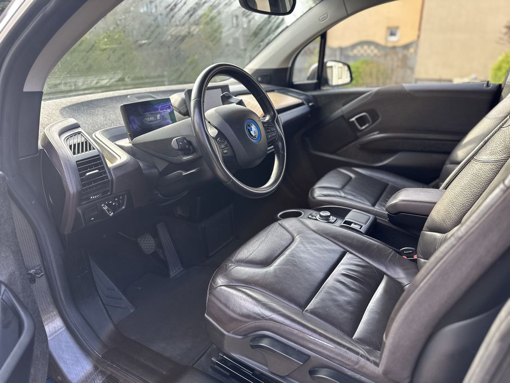 Продаю BMW I3 2014