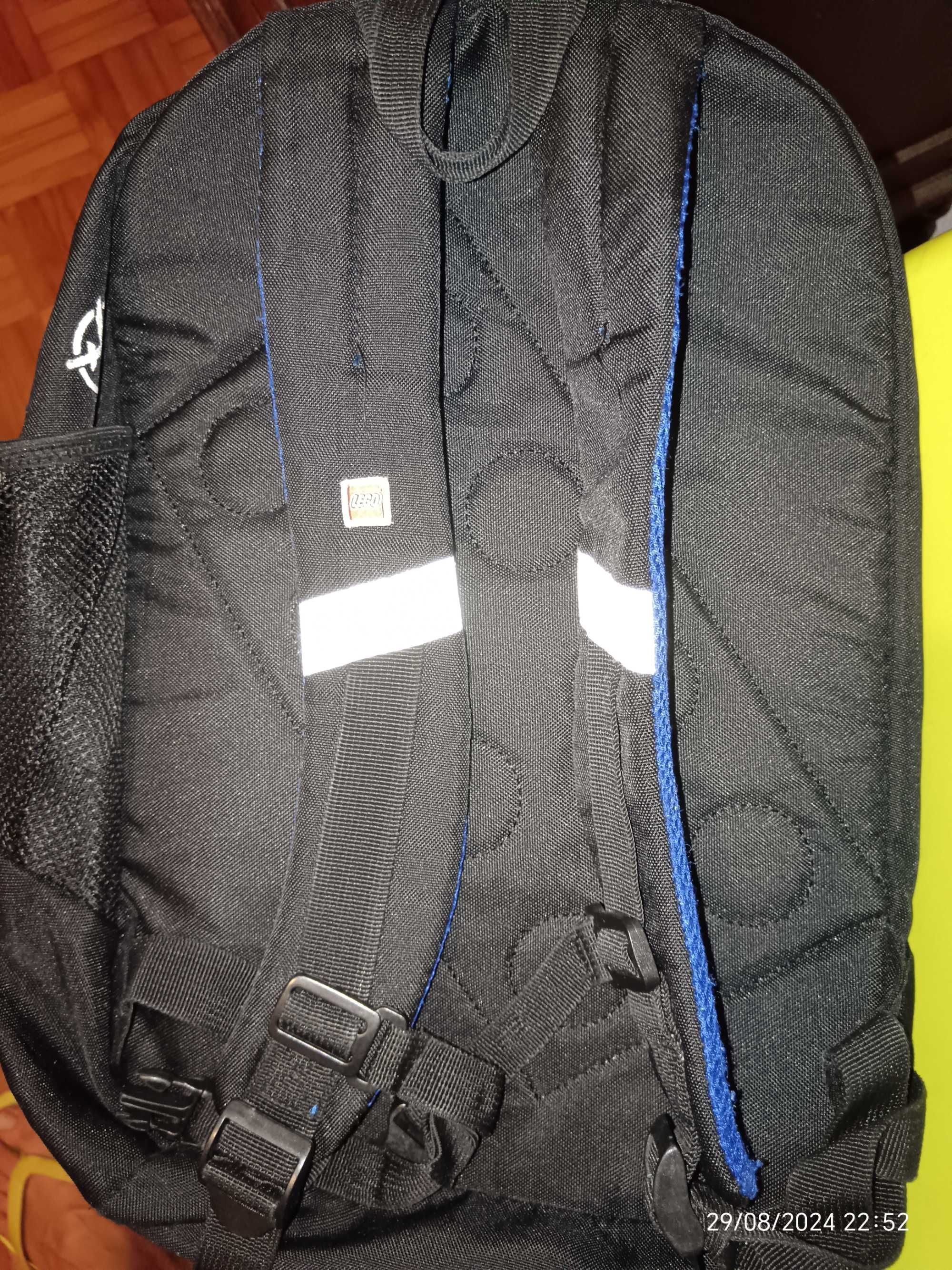 Mochila escolar, Lego Ninjago usada.