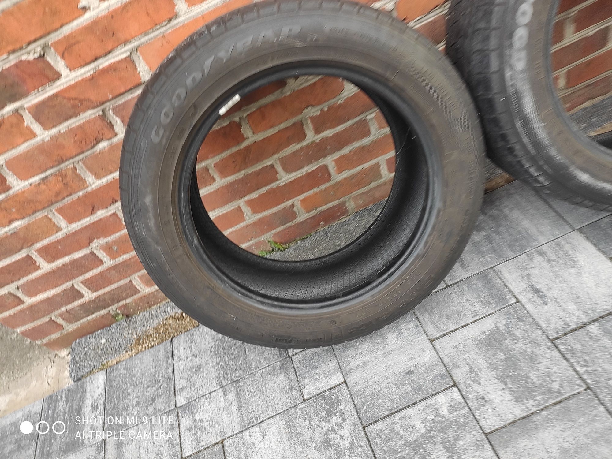 Opony letnie Goodyear Excellence R17 225/55 Komplet 97Y runflat