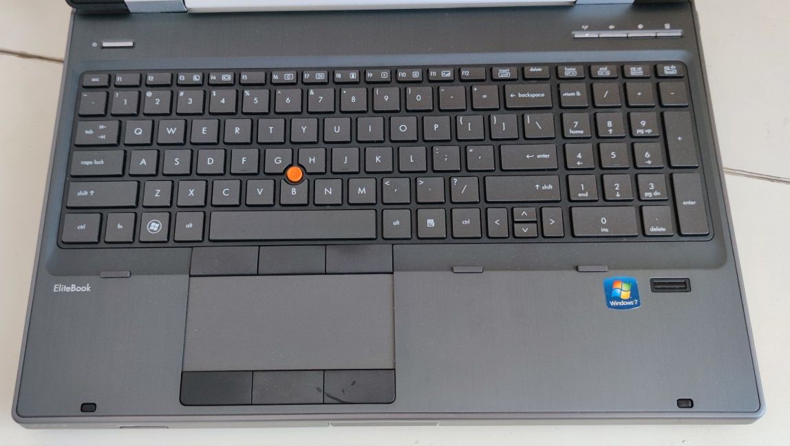 Ноут метал HP 8560w 15.6" FHD i7 8потоків 16GB RAM SSD+Nvidia M1000M