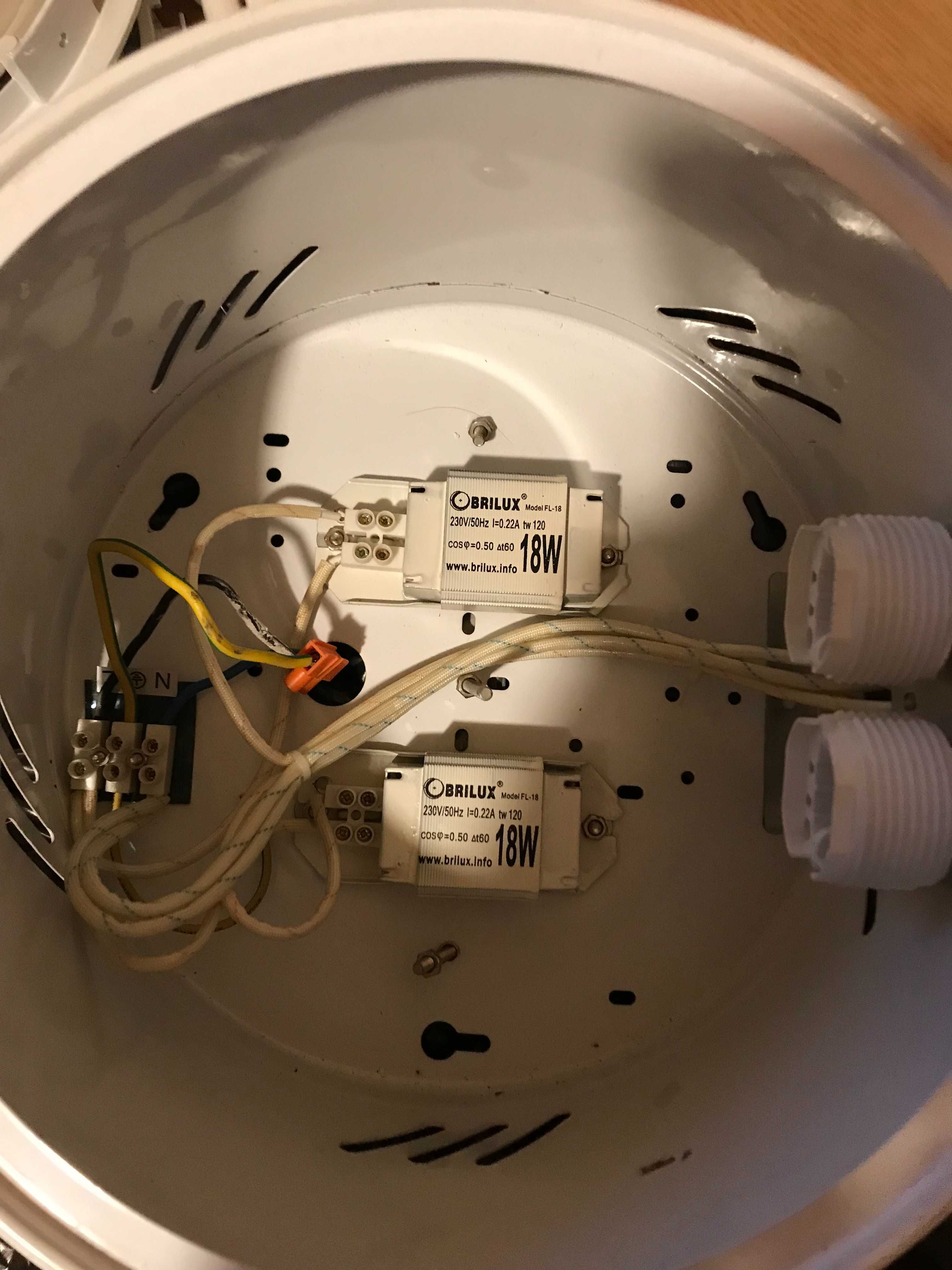 Oprawa oświetleniowa metalowa sufitowa lampa