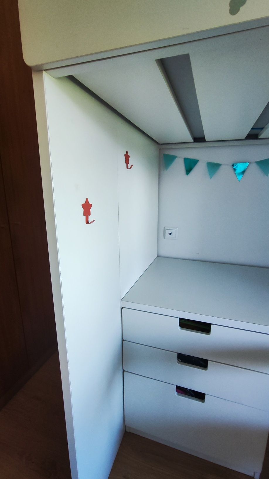 Beliche IKEA + colchão + cadeira