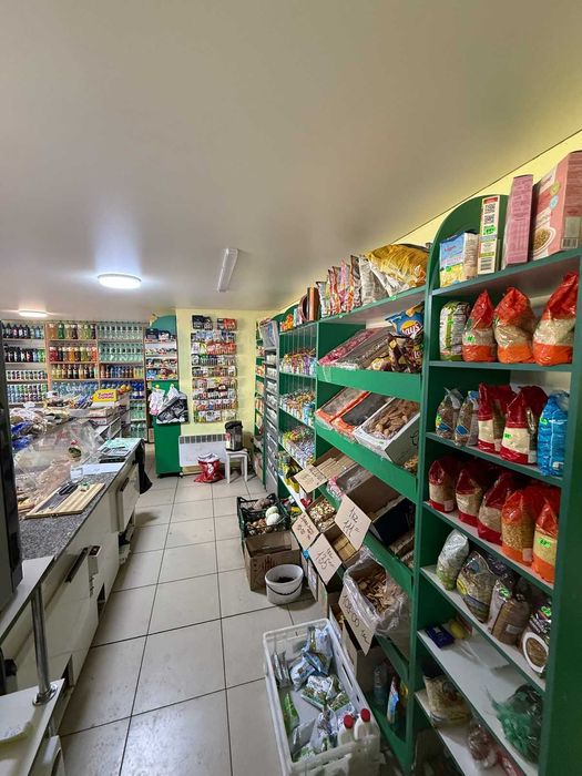 Продается действующий магазин. Хорошее место. Славянск.