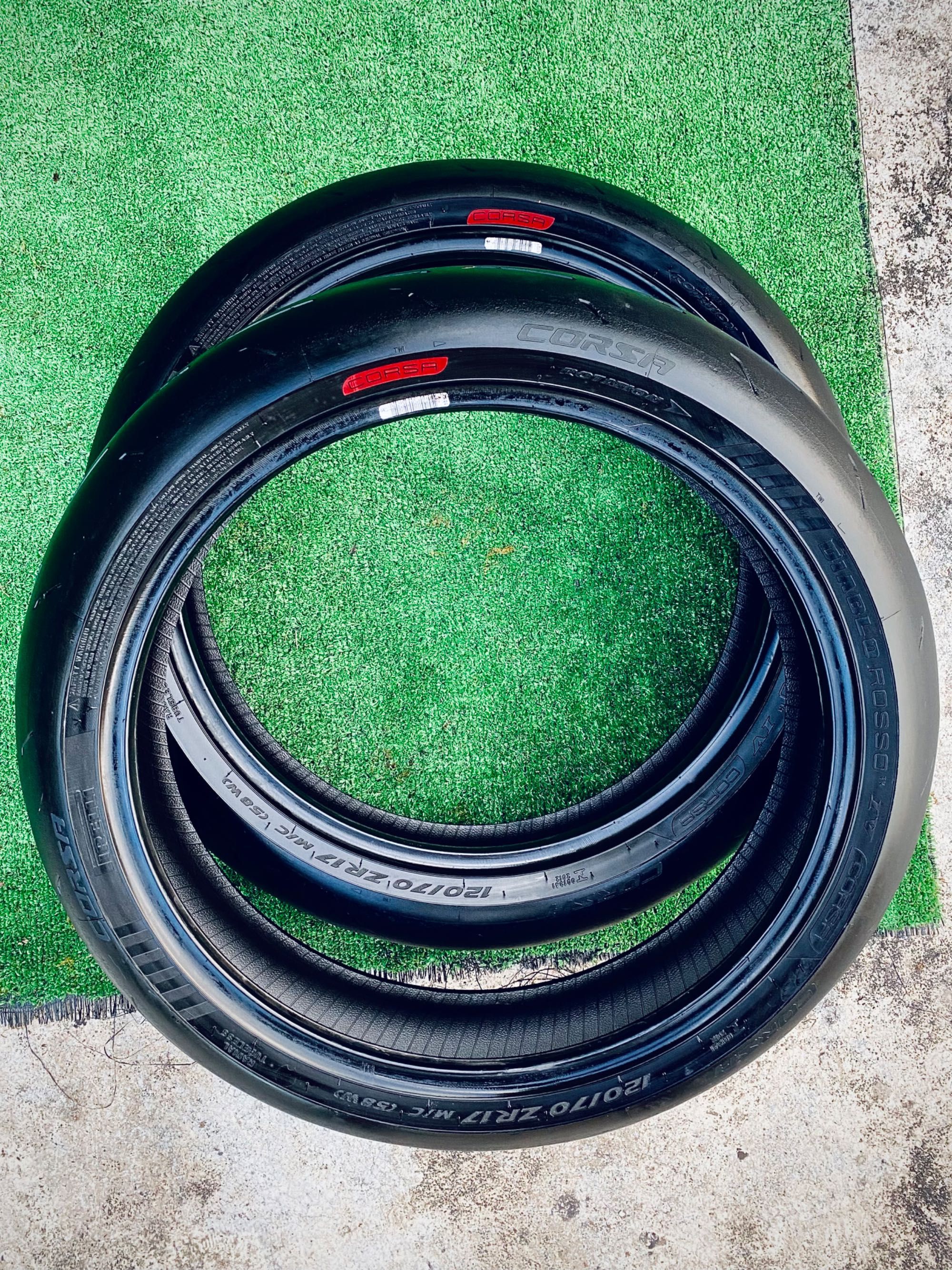 Pirelli Diablo Rosso IV Corsa