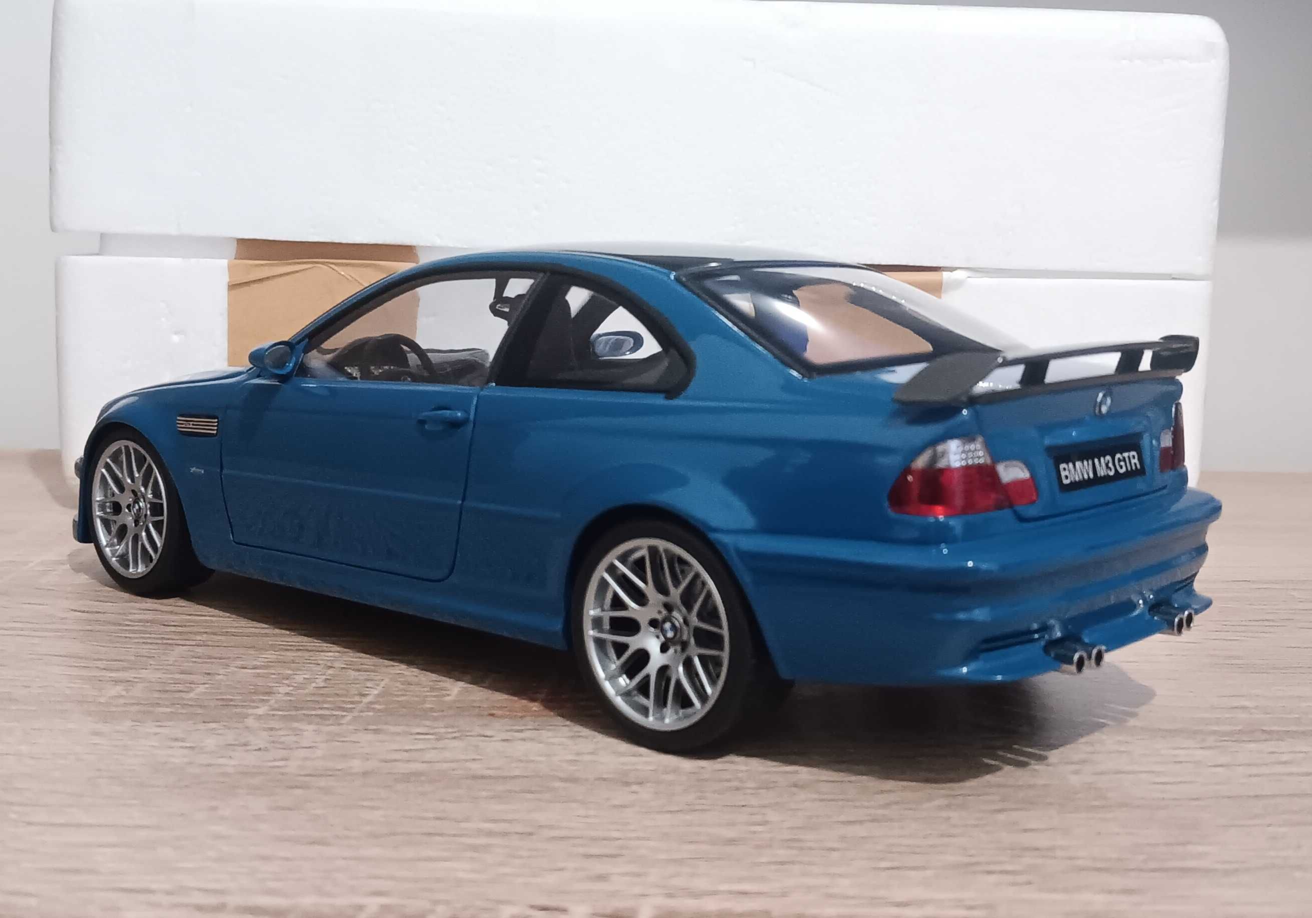 Miniatura kyosho 1/18