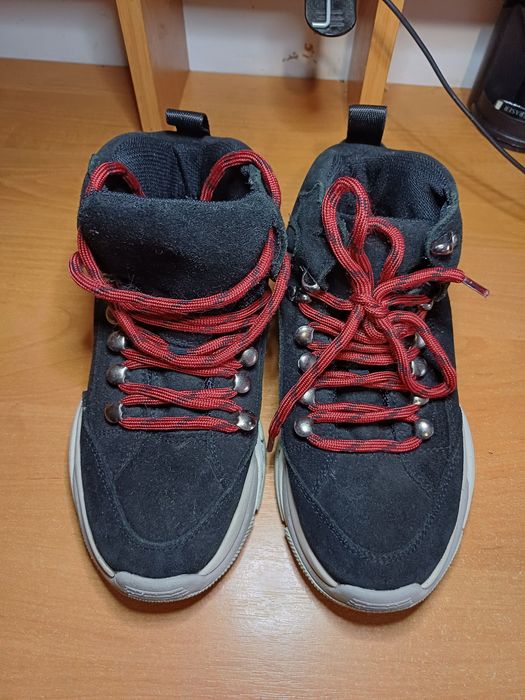 Кросівки високі р.36.5