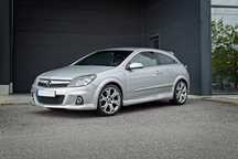 Opel Astra GTC OPC
