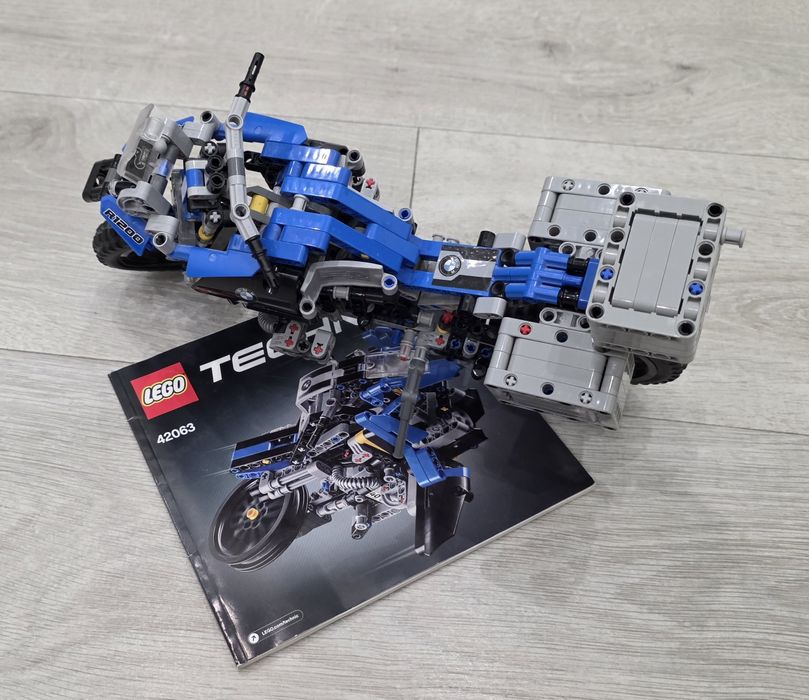 Lego Technic 42063 - BMW R 1200 GS Adventure