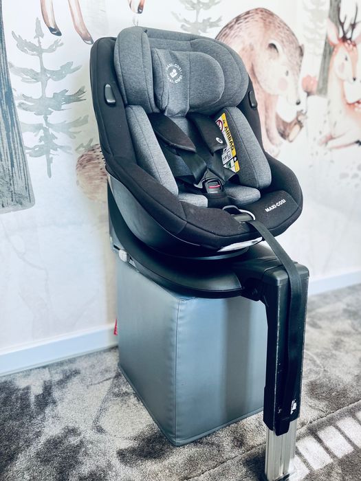 Fotelik Maxi Cosi Mica 40cm-105cm 360 obrotowy