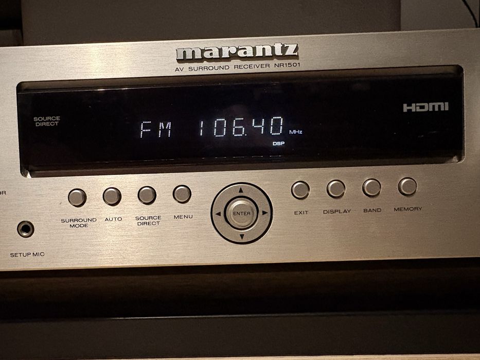 Amplituner Marantz 1501