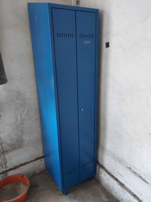 Szafa Metalowa BHP wymogi Rolnicze do Gospodarstwa Uprawa BIO