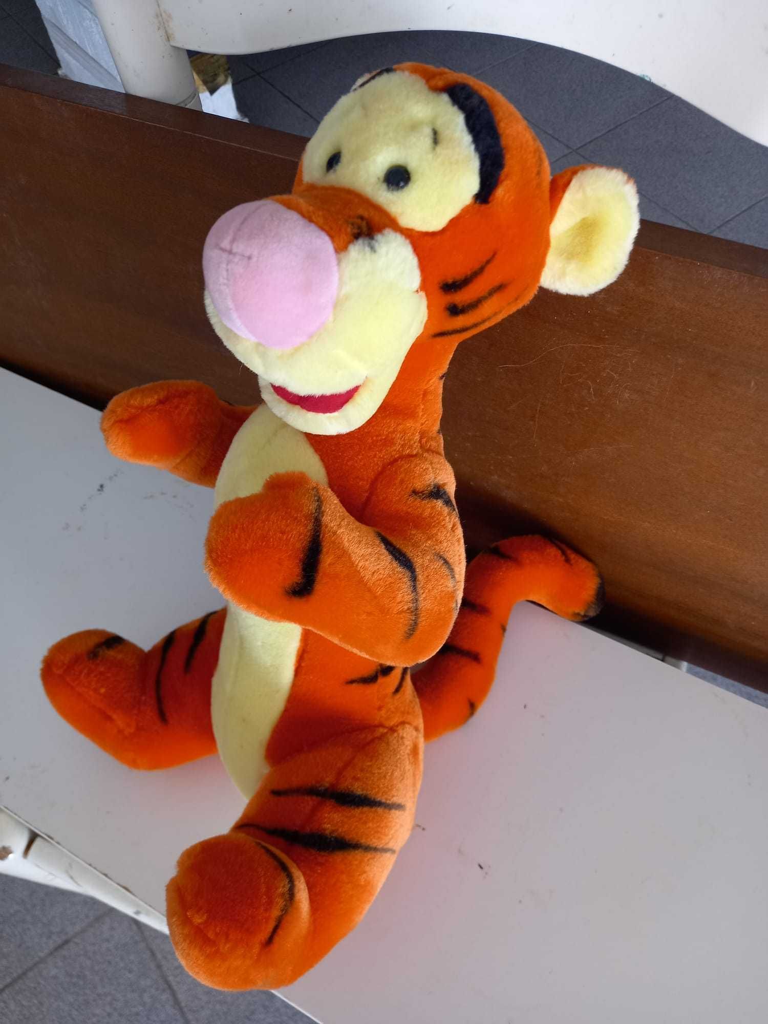 Peluche do Tigger - Tigrão da Disney