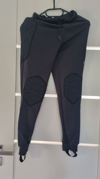 Strój bramkarza KIPSTA nowy 10-11 lat