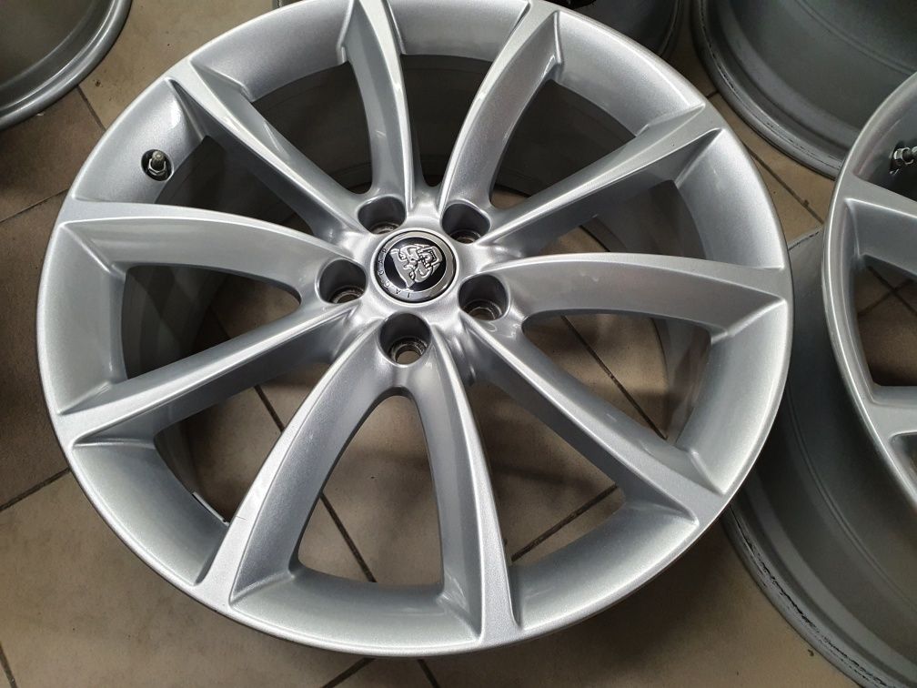 Felgi 19" Jaguar XJ XF F Pace 5x108 XE53-1007-CA 9,5 8,5 5x108 Czujnik