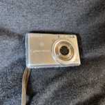 Sony Cyber-shot DSC-S750 – cyfrowy aparat kompaktowy