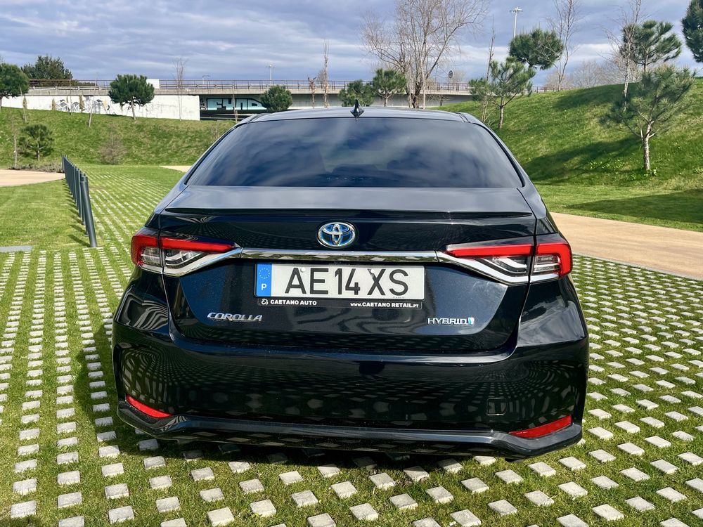 Toyota Corolla sedan 1.8 Hybrid Exclusive