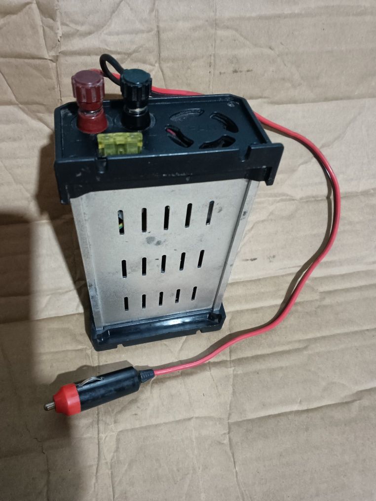 Продам выпрямитель с 12v. на 220v.