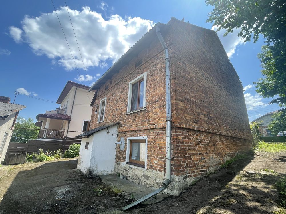 Продаж будинку неподалік центру Львова вул. Варшавська 5.8 соток