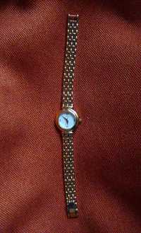 Наручные женские часы Clyda с позолотой Франция